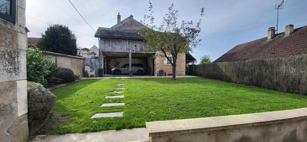 Le Gite Des Jardins Entrains-sur-Nohain ภายนอก รูปภาพ